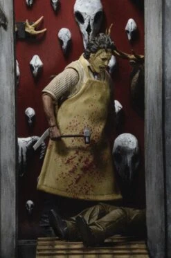 Texas Chainsaw Massacre- Ultimate Leatherface Figure By Neca -Model Figures 789 c045f129 f0d7 4255 b97a a861791e9697