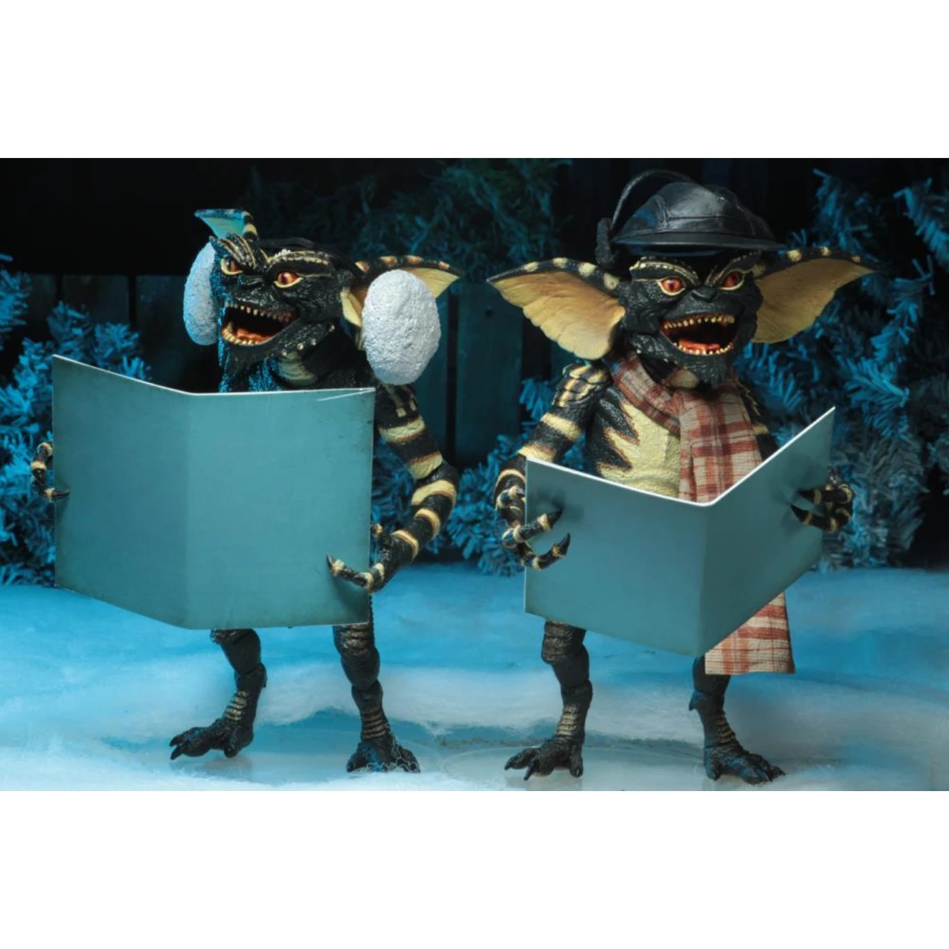 NECA Gremlins Christmas Carol Winter Scene Two-Pack (Set 2) 3 NECA Gremlins Christmas Carol Winter Scene Two-Pack (Set 2)