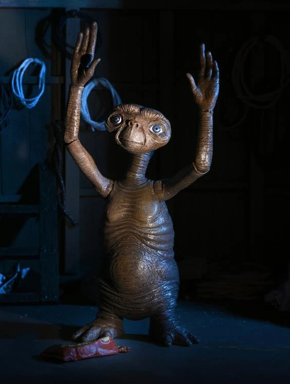 NECA E.T. 40th Anniversary Ultimate E.T. Figure 10 NECA E.T. 40th Anniversary Ultimate E.T. Figure - Image 8